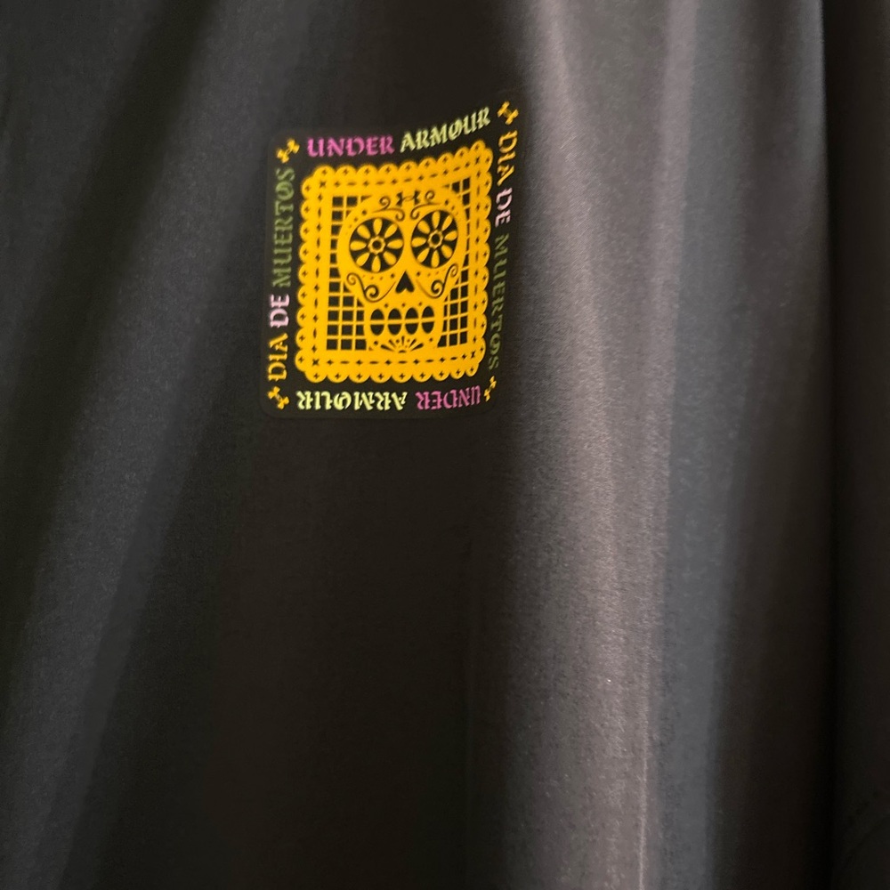 Under Armour Black Tracksuit Set with Graphic Accents - Picture 5 of 10